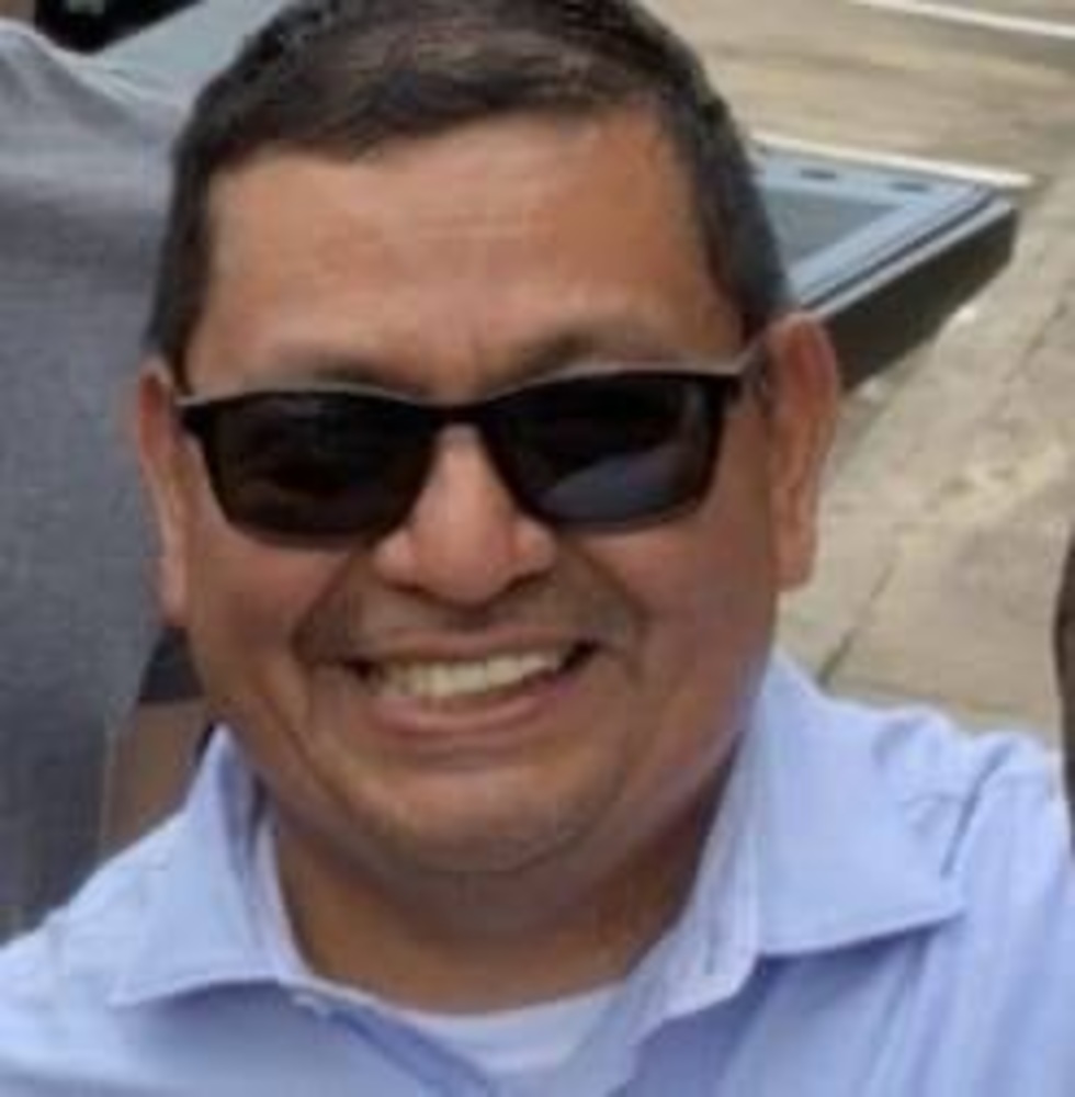 Meet your Posher, Estuardo